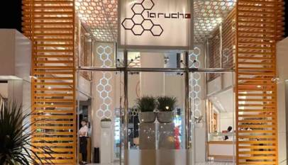 café-restaurant La Ruche pour y rompre le jeûne