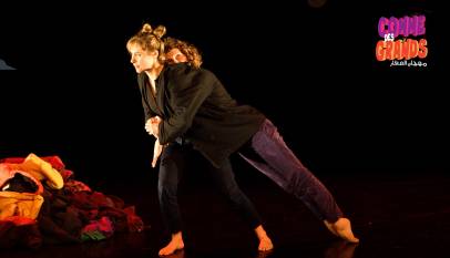 deux danseuses sous le manteau