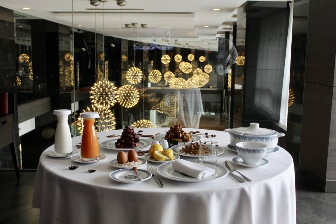 Table servie du buffet ftour de l'hôtel Royal Tulip City Center Tanger