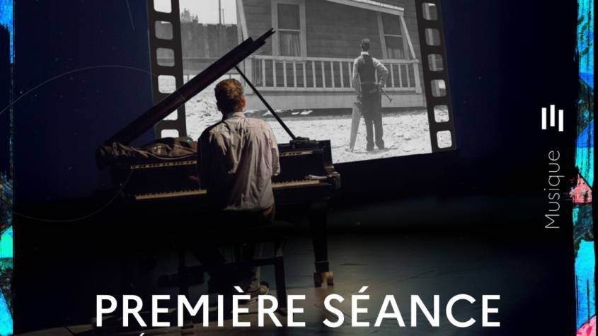 Serge Bromberg jouant au piano