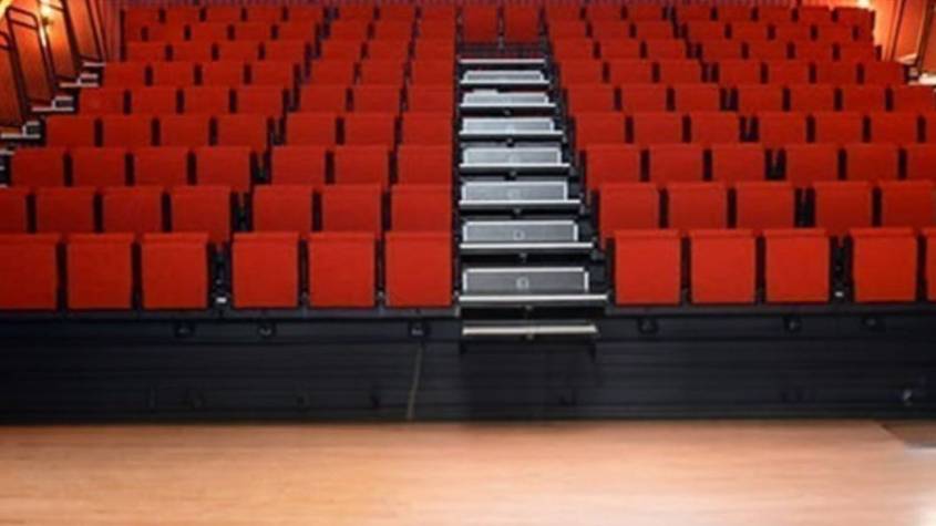 Salle du Théâtre Riad Sultan à Tanger accueillant spectacles et événements culturels de Tanger l’artistique