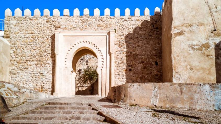 Kasbah historique de Tanger, symbole du tourisme au Maroc et en Espagne