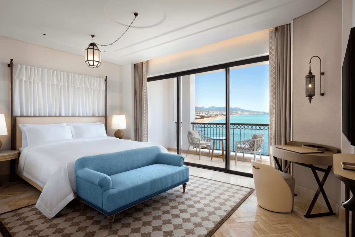 Suite de St. Regis La Bahia Blanca Resort
